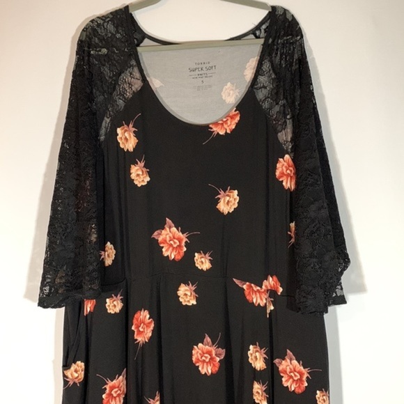 Torrid Super Soft Black Floral Midi Dress NWT - Picture 6 of 11